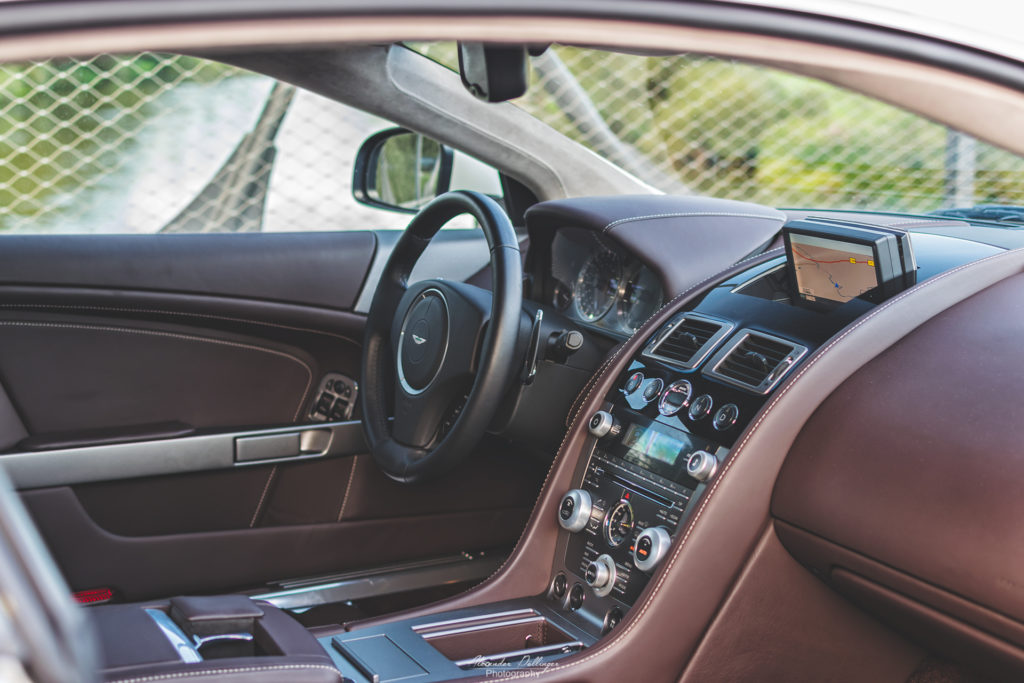Aston Martin DB9 V12