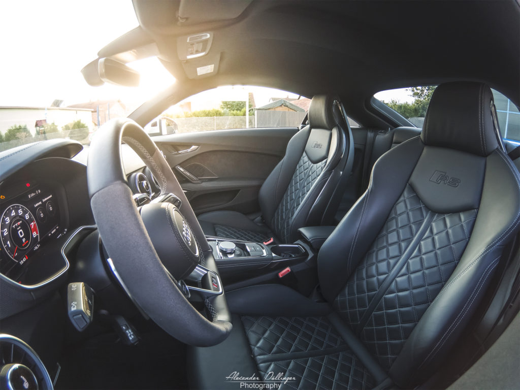 Audi TTRS Arablue