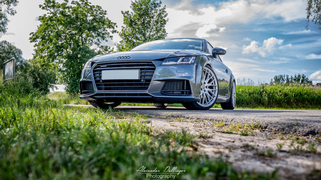 Audi TT Daytonagrau