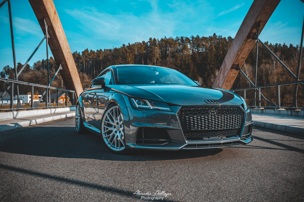 Audi TT Daytonagrau