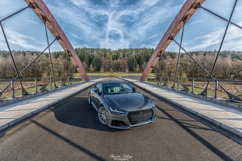 Audi TT Daytonagrau perleffekt