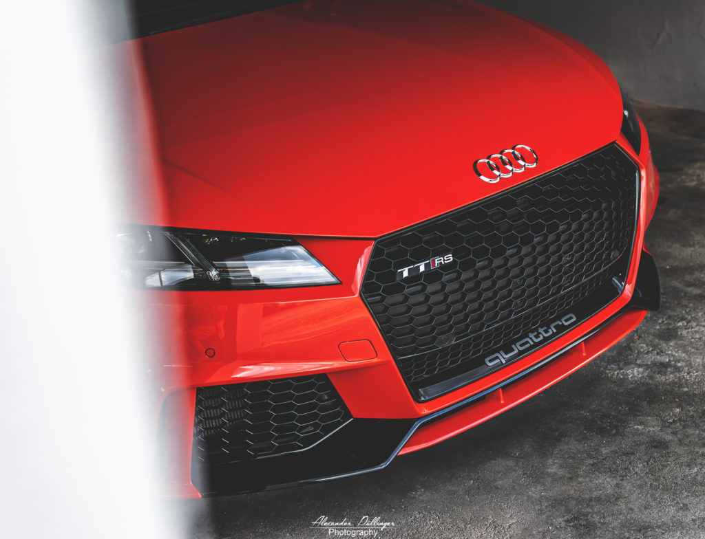 Audi TT RS Catalunya Red